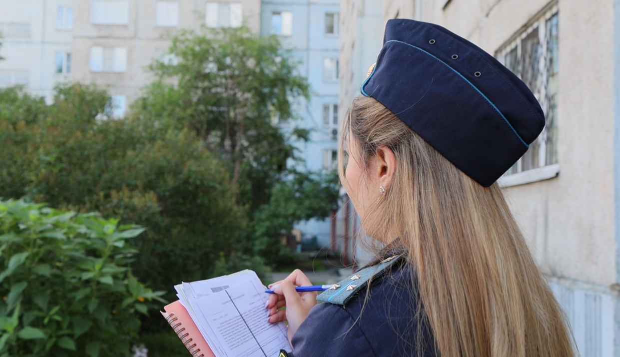 После ареста имущества барнаулец погасил крупную сумму долга по алиментам.