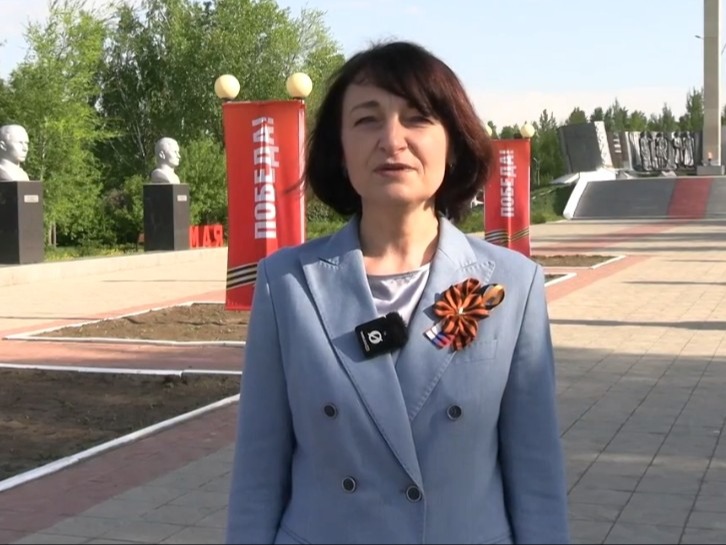 Глава муниципального округа поздравила с Днем Победы.