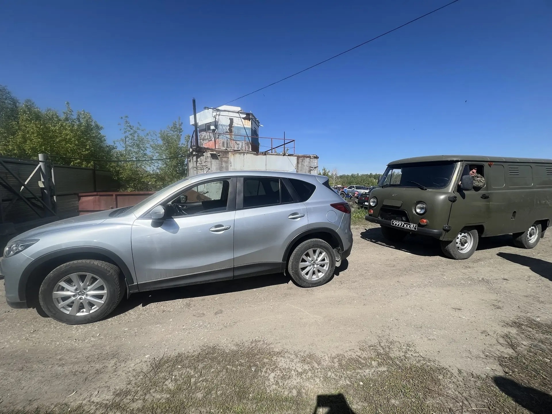 Судебные приставы Алтайского края передали в зону СВО кроссовер автоледи, сбившей полицейского.