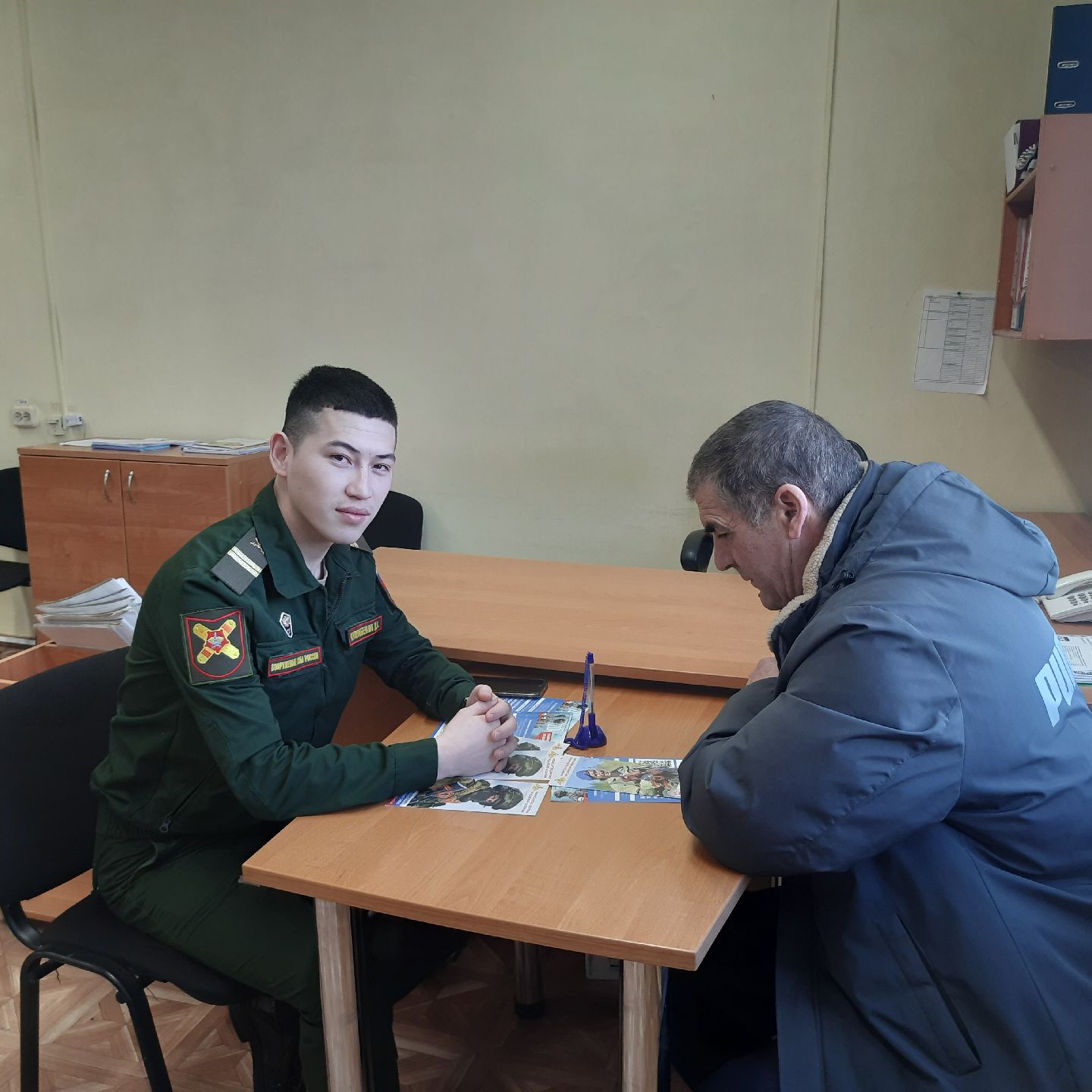 В центре занятости населения города Славгорода прошла очередная встреча с гражданами по привлечению на военную службу по контракту.