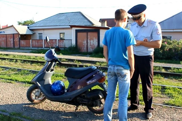 Осень настала, холодно стало, но только не для водителей мототранспорта..
