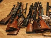 Сдав оружие добровольно, они получили вознаграждение..