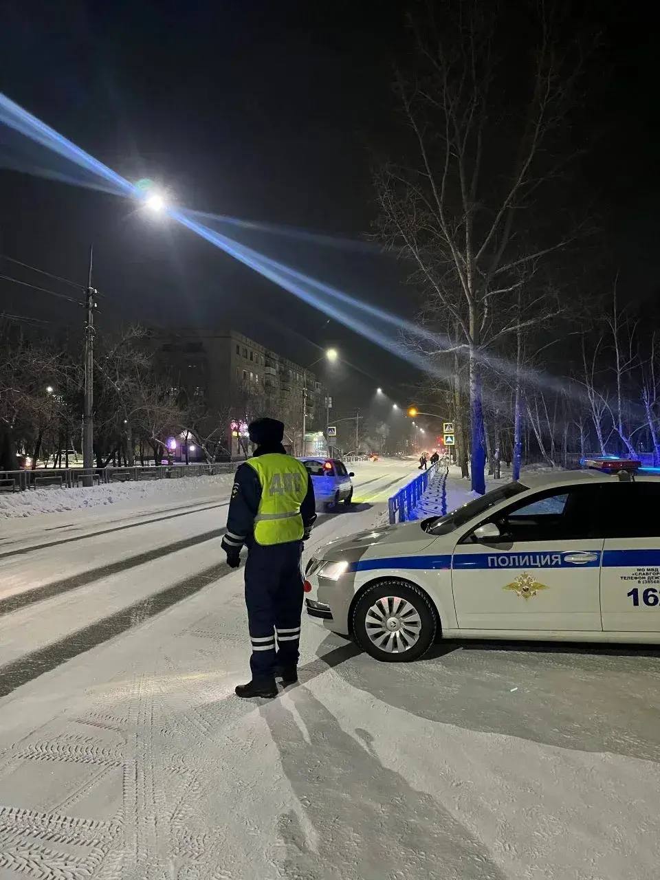 Сотрудники отдела Госавтоинспекции МО МВД России «Славгородский» проводят профилактические мероприятия..