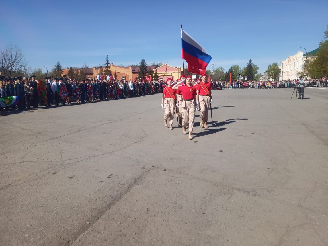 В Славгороде проходит торжественный митинг, посвящённый Дню Великой Победы..