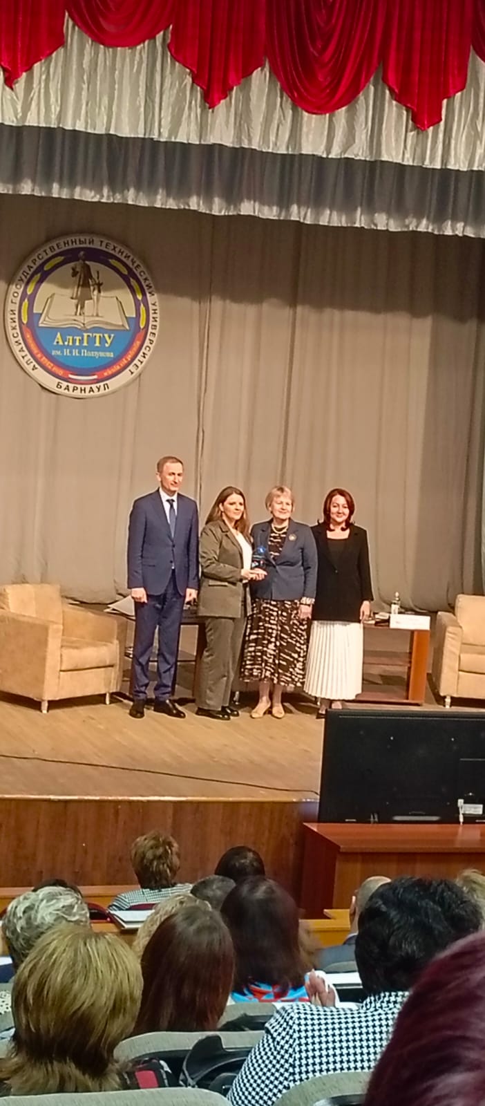 Награда нашла своих героев!.