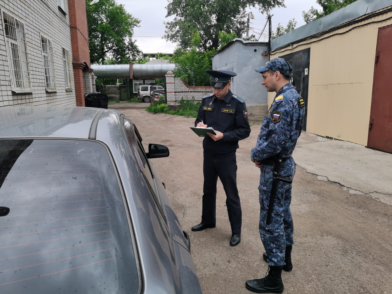 Рубцовчанин оплатил задолженность по алиментам только после ареста авто.