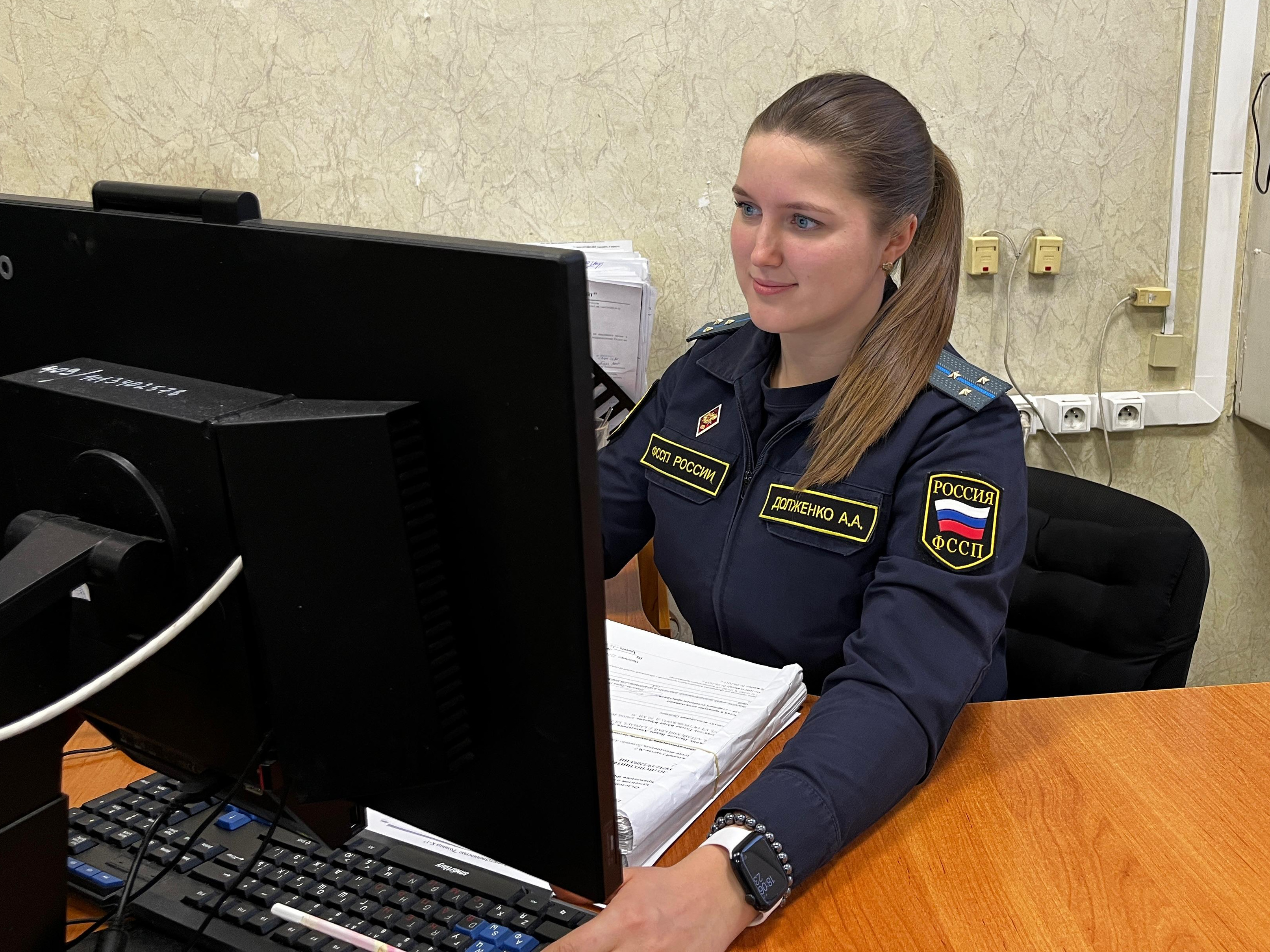 Барнаулец стал ежемесячно платить алименты после назначения административного наказания в виде 40 часов обязательных работ.