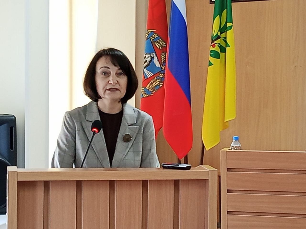 Сегодня, 14 апреля, на очередной сессии Собрания депутатов муниципального округа город Славгород глава муниципального округа Людмила Подгора представила отчёт о результатах деятельности за 2025 год.