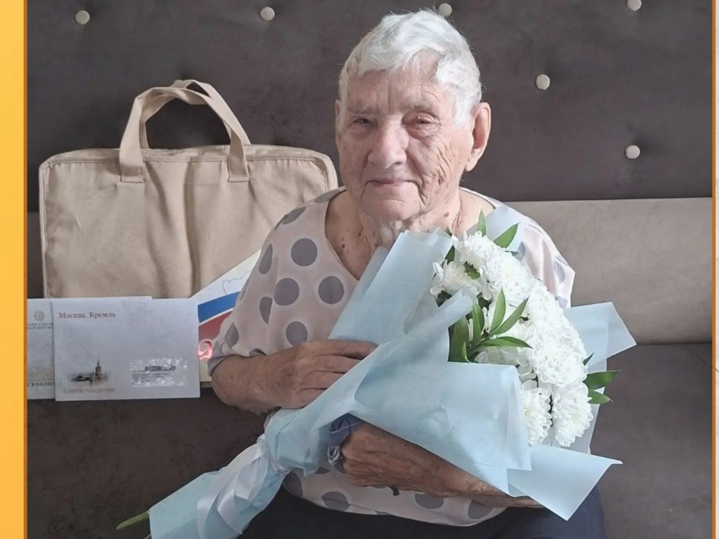 15 июня отметила свой 95-летний юбилей труженица тыла Адонина Валентина Николаевна..