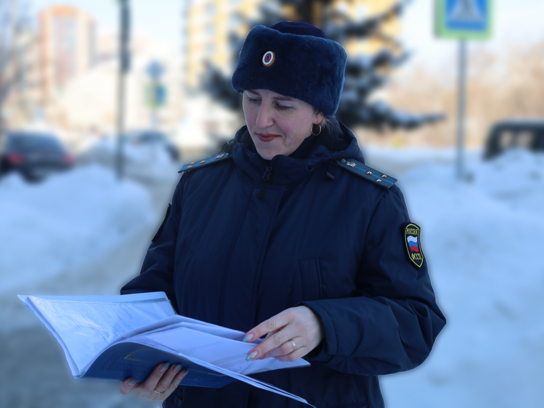 Угроза лишения прав помогла судебным приставам взыскать 220 тысяч рублей морального вреда.