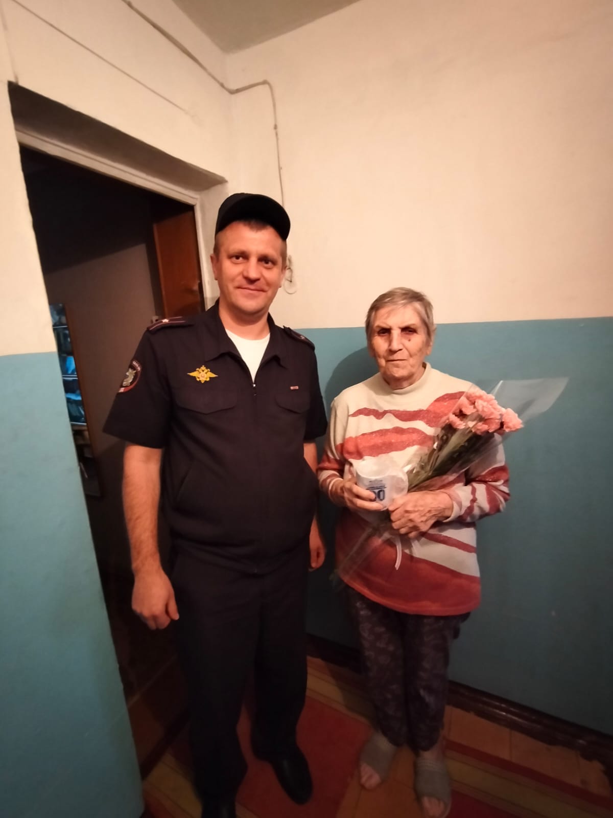 "Ровесник любимой службы".