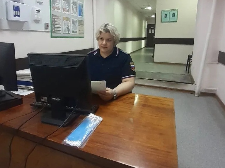 Судебные приставы взыскали задолженность за счет страховой выплаты по ДТП.