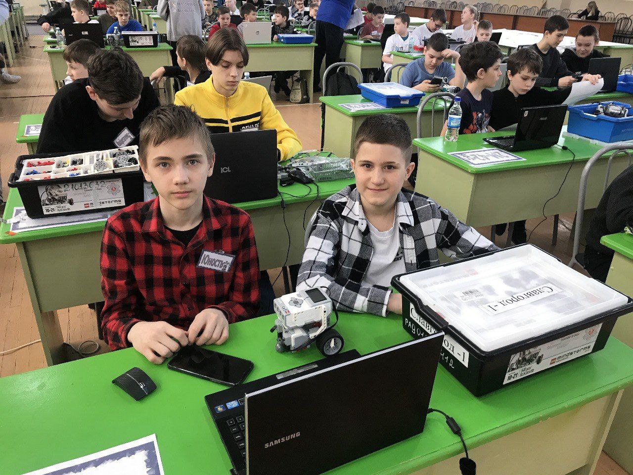 29 марта в Алтайском государственном техническом университете им. И.И. Ползунова состоялась XIV региональная олимпиада по робототехнике.