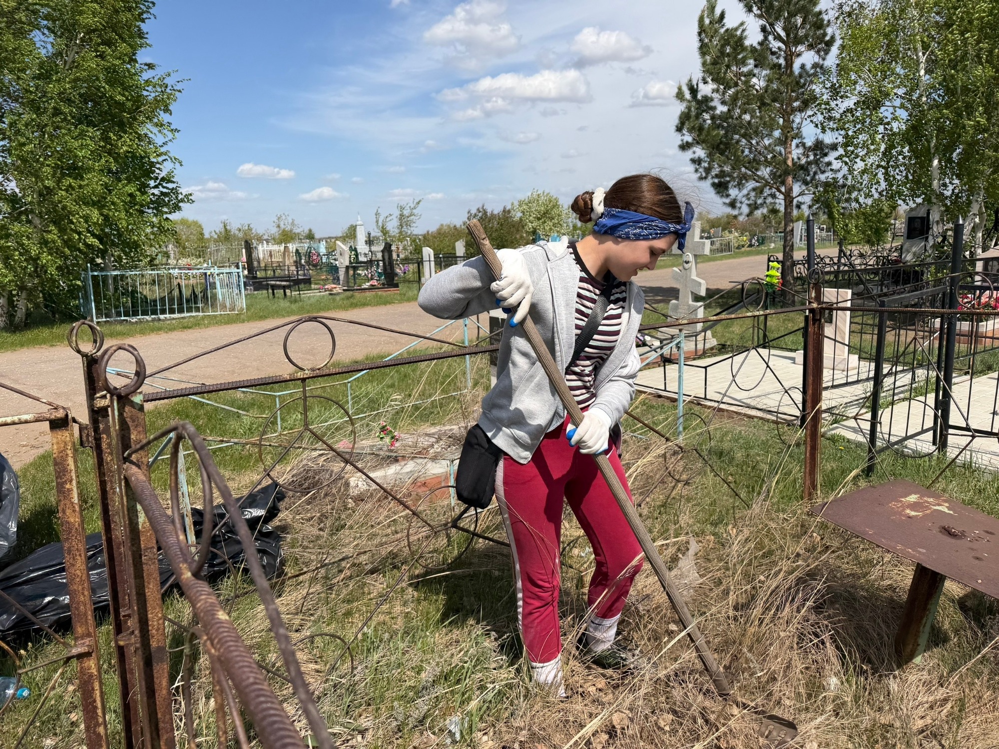 Юнармейцы городских отрядов «Вихрь» и «Родина» приняли участие во Всероссийской акции «Верни герою имя».