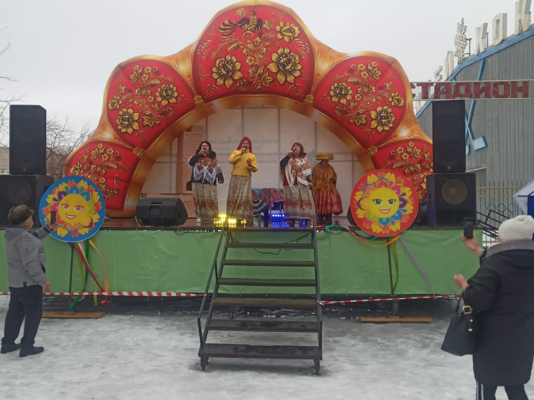 10 марта на площади городского Дома культуры города Славгорода состоялось народное гуляние-Проводы зимы.