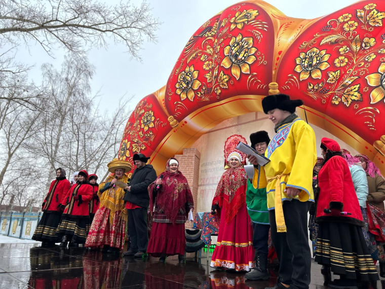 10 марта на площади городского Дома культуры города Славгорода состоялось народное гуляние-Проводы зимы.